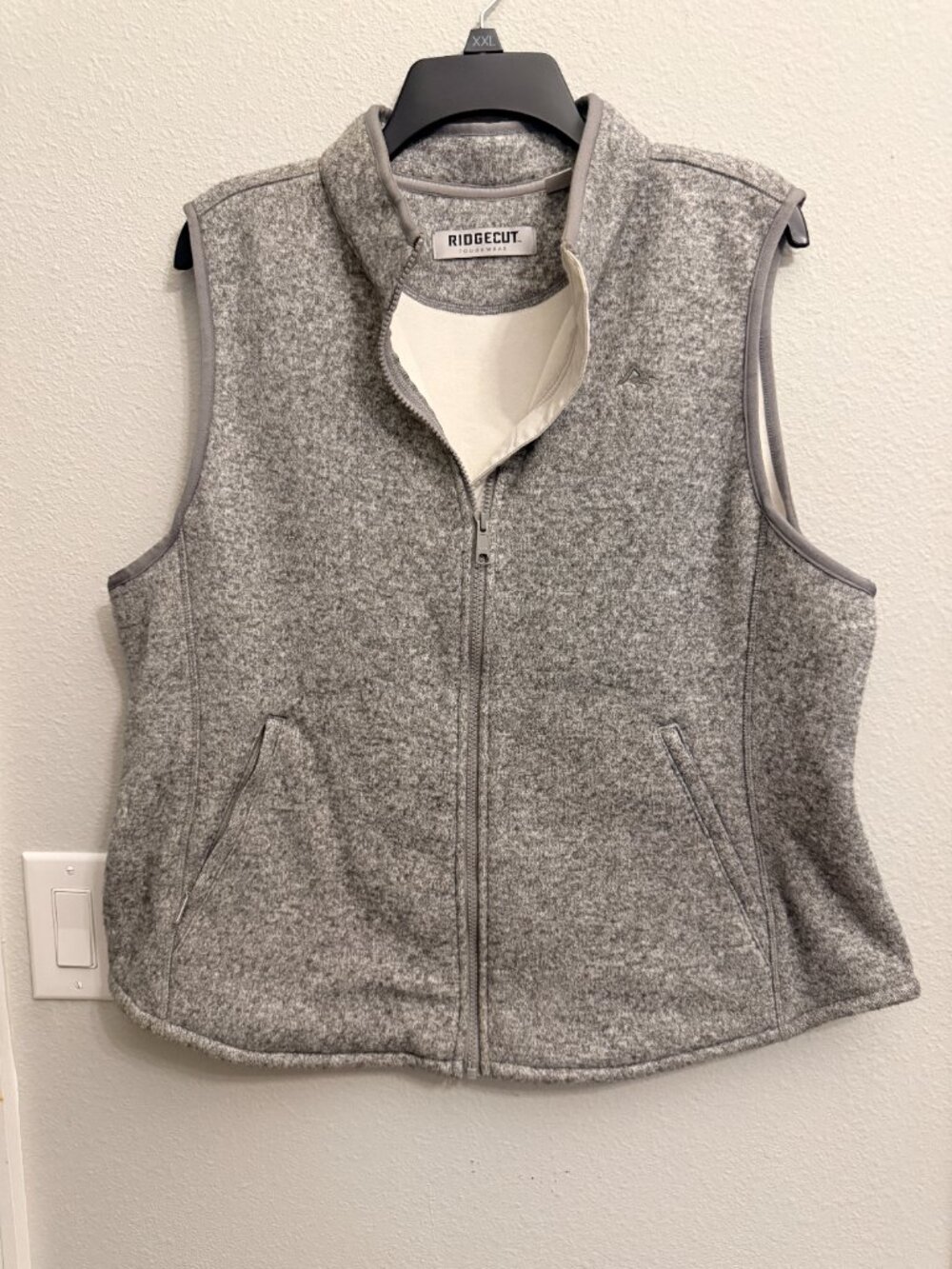 RIDGECUT Thin Fleece Soft Vest-XL NEW